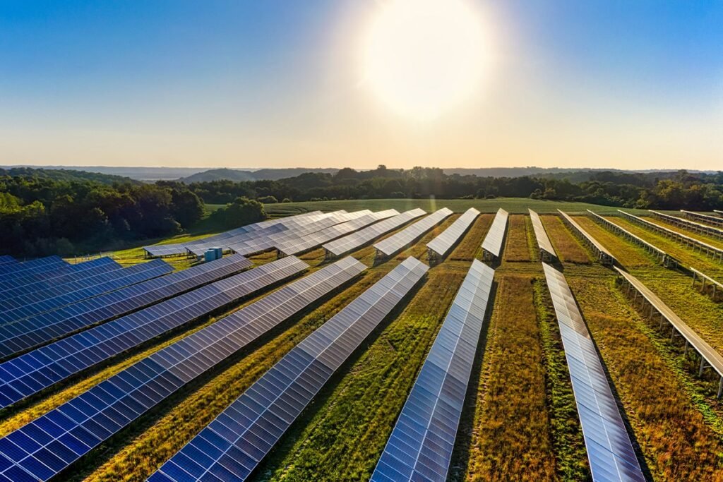 Solar-Farm-min